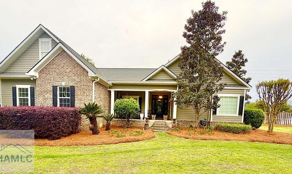 1st image of 104 Oakridge Dr