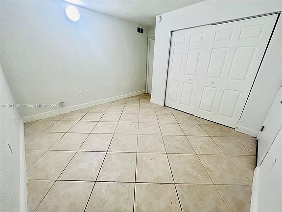 4th image of 8601 SW 94th St APT 105W
