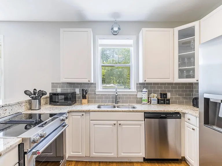 174 Woodland Dr — Photo 4