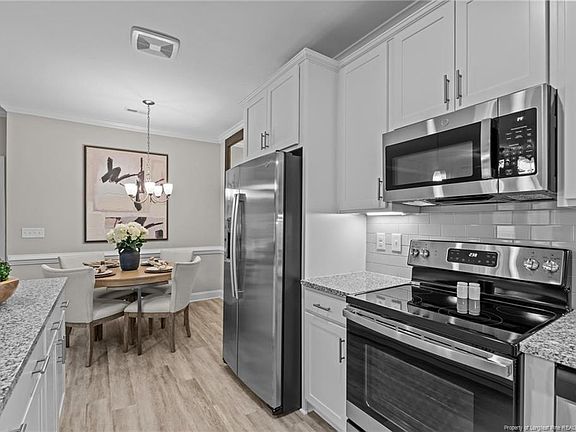 5th image of 200 Gallery Dr Unit 101