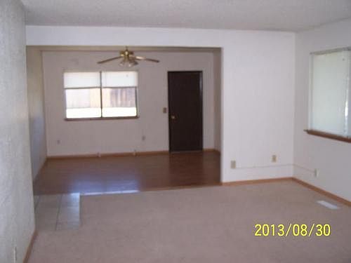4th image of 709-900 Willow St