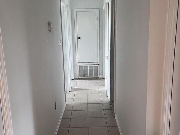 5th image of 15 Royal Pine Dr