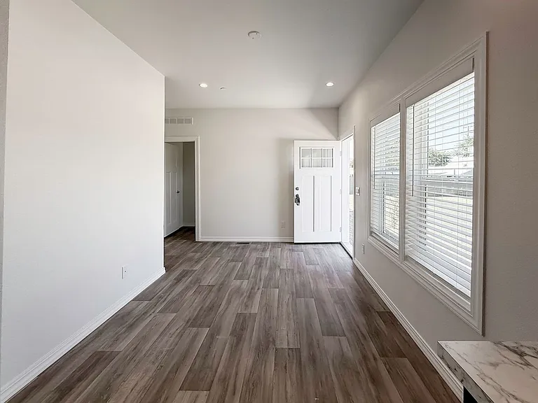 26452 N San Jacinto St — Photo 4