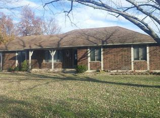207 N Lyon St, Butler, MO 64730