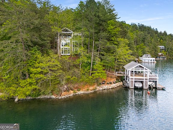 3rd image of 1006 Perrin Cove Rd