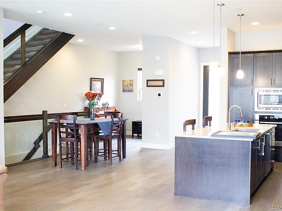 4th image of 5049 N Valentia St #102