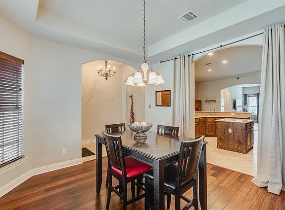3rd image of 9913 Rolling Hills Dr