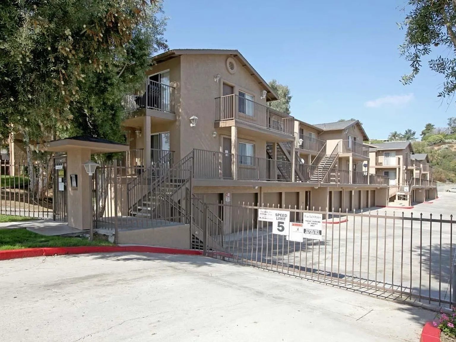 Euclid Oaks — Photo 1