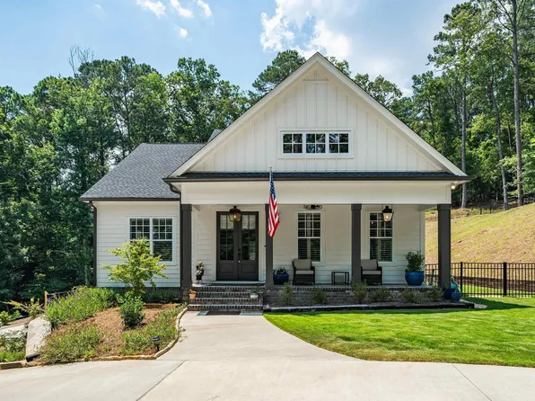 3760 Chestnut Ridge Cir, Birmingham, AL 35216