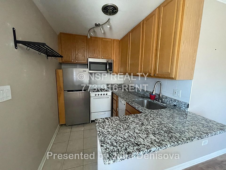 1st image of 633 W Grace St #502
