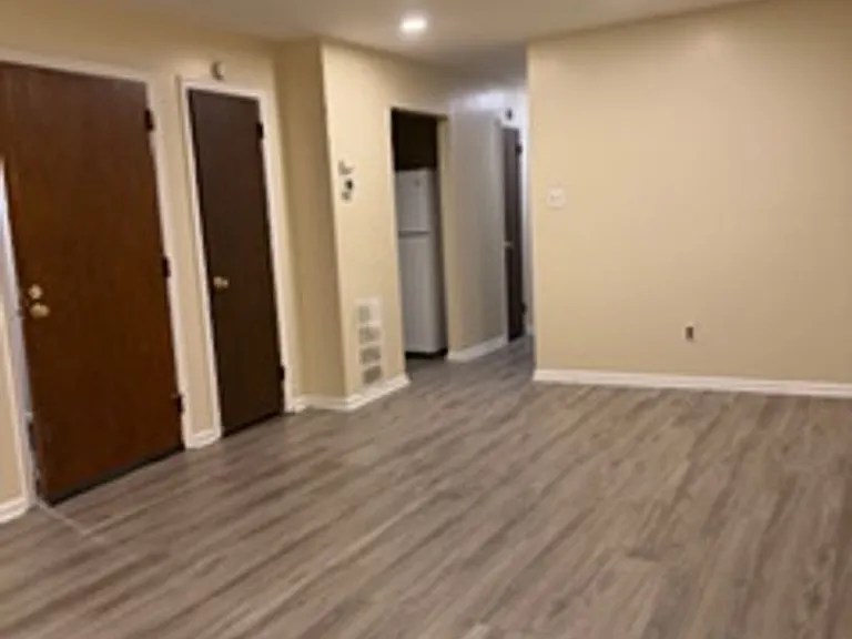 304 Christopher Place — Photo 2