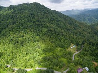 696 Jarrett Cove Rd, Marshall, NC 28753