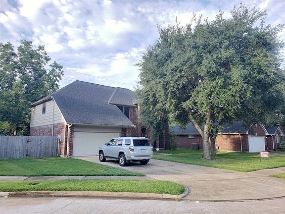 2nd image of 20511 Serringdon Dr
