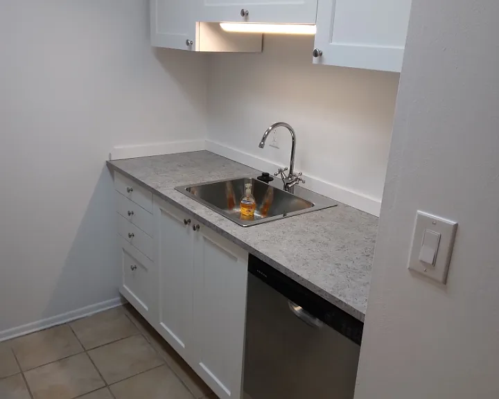 Kitchen right