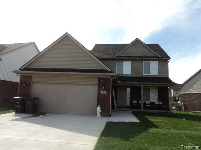 1st image of 16533 Mulberry Way