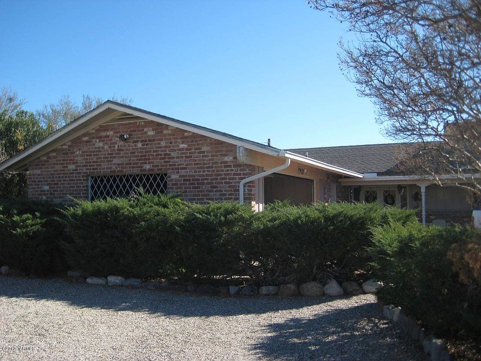 1st image of 326 E Cambridge Dr