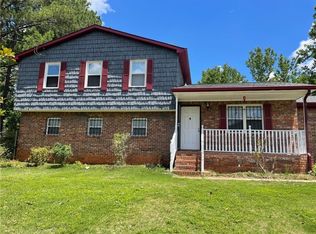 1306 Briar Ridge Ln, Jonesboro, GA 30238