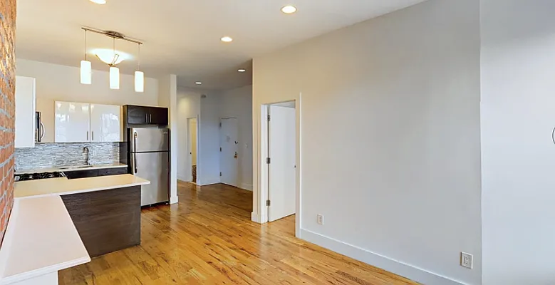 Rented by Evergreen Realty & Investments | media 6