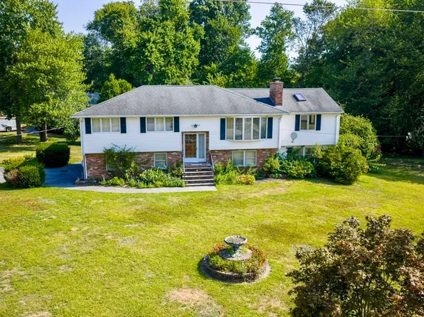 29 Fredrickson Rd, Billerica, MA 01821