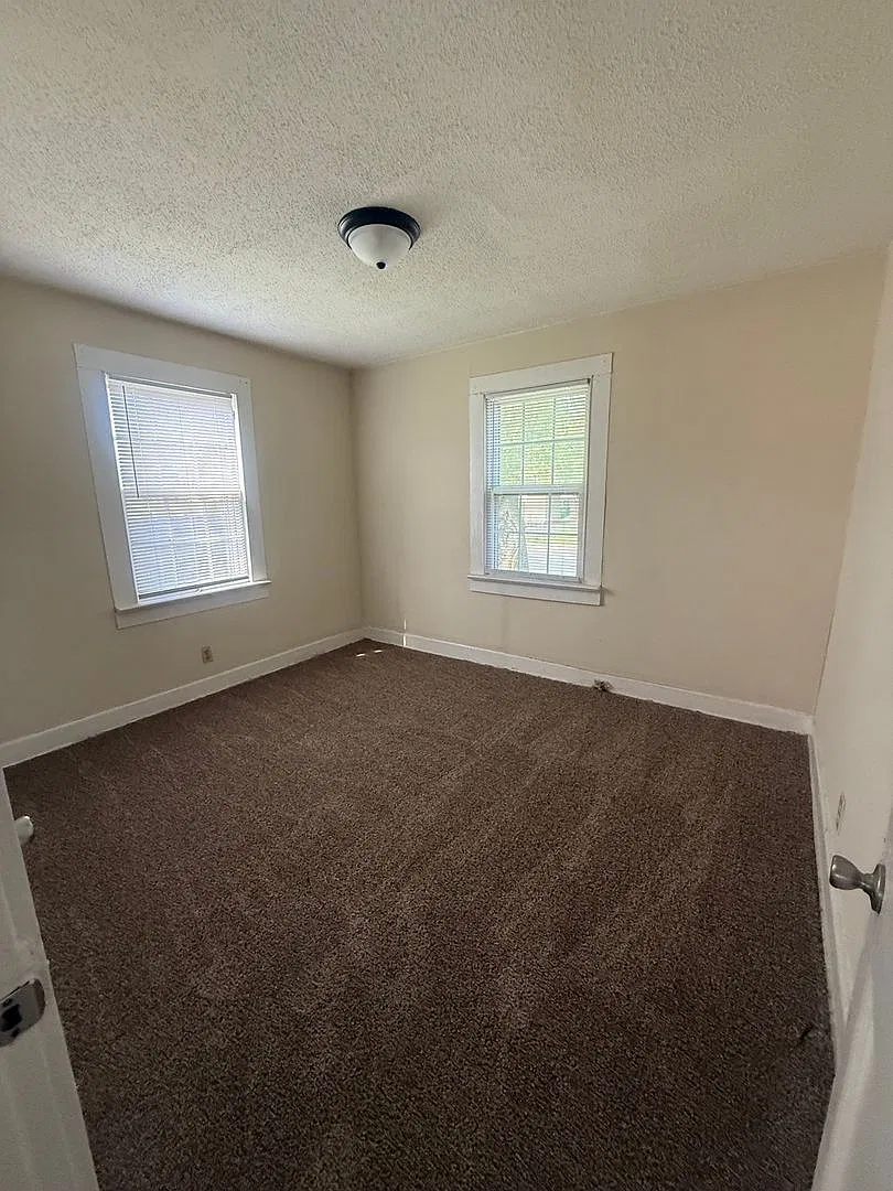 807 Ward Street — Photo 4