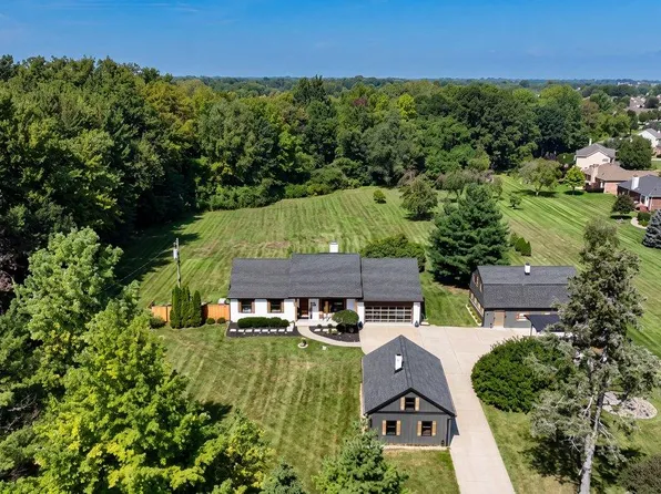 47037 Sugarbush Rd, Chesterfield, MI 48047