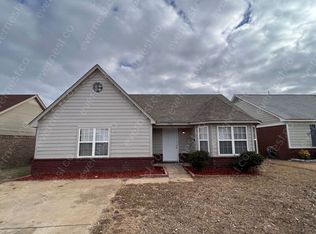 7026 Foxhall Dr, Horn Lake, MS 38637
