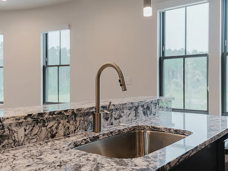 25 Minetta Ln #304-unit 304 — Photo 4