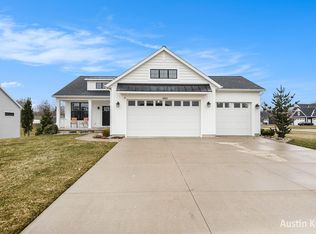 6861 Alward Dr, Hudsonville, MI 49426