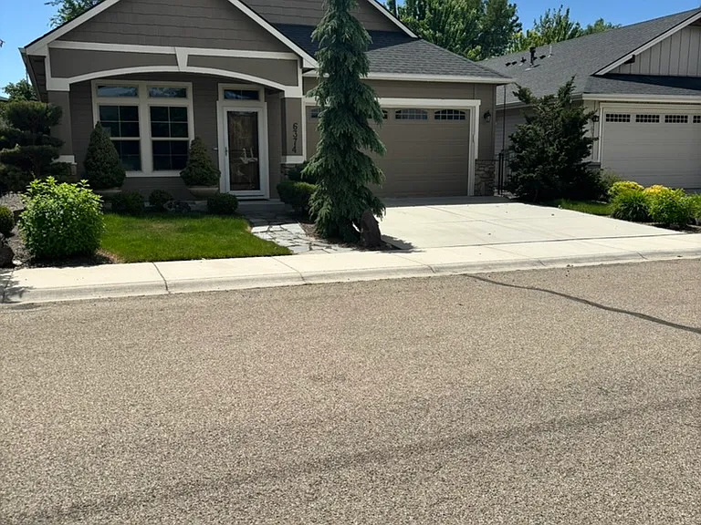6374 N Mystic Cove Pl — Photo 1
