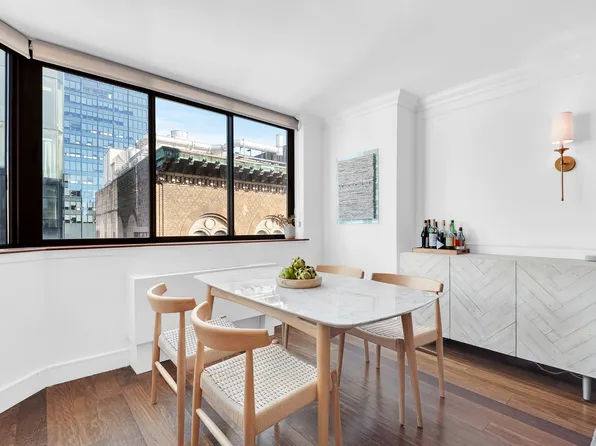 280 Park Avenue South image 3 of 17