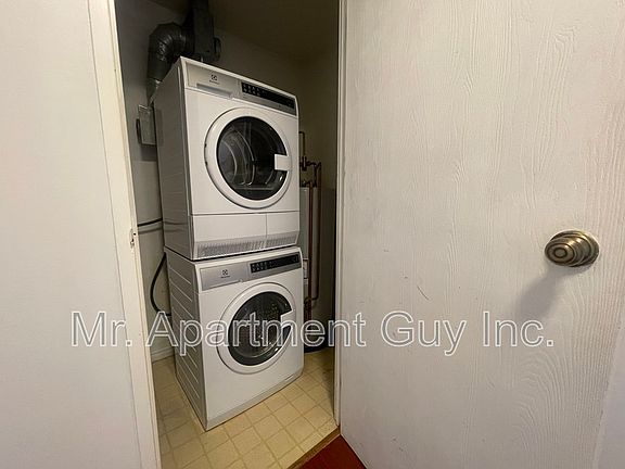 5th image of 55 Green Valley Dr #408