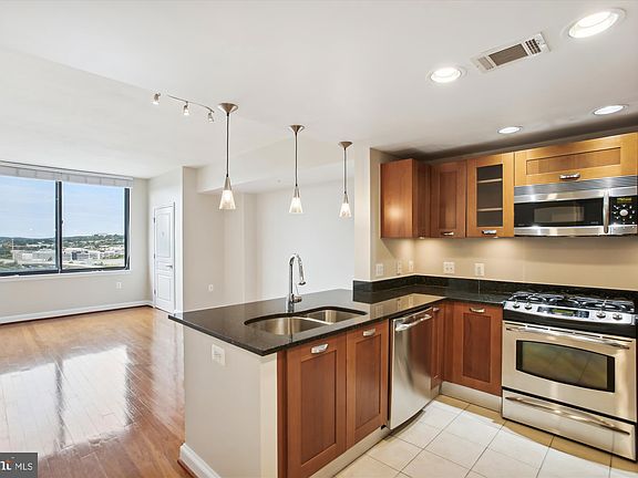 3rd image of 2451 Midtown Ave APT 1618