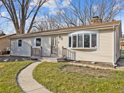 106 Center St, Port Barrington, IL, 60010