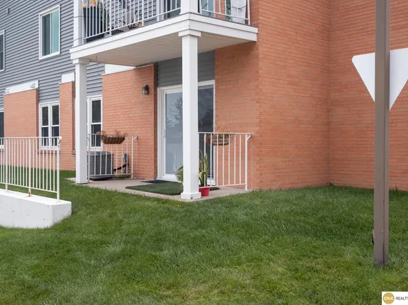 3001 S 51st Street Ct Unit 206, Lincoln, NE 68506