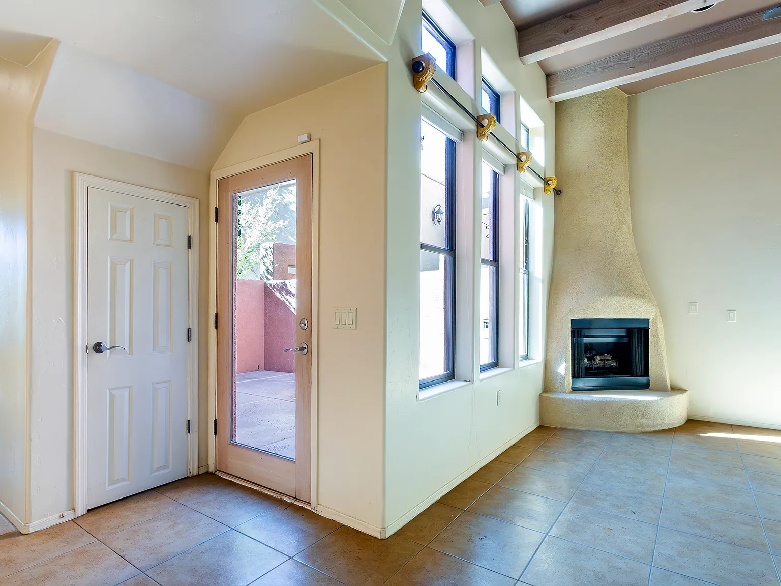2 bed, 1468 sqft, $1,800 — Photo 4