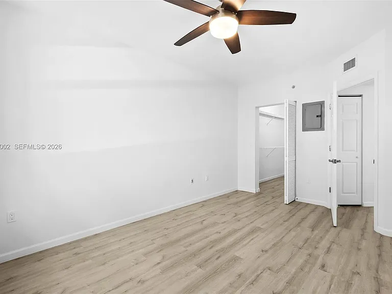 17145 N Bay Rd #4303 — Photo 12