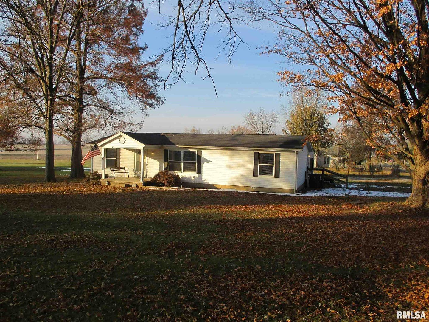 104 N Elm St, Mount Auburn, IL 62547 Zillow