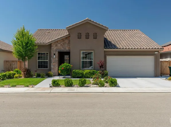 3317 Whispering Forest Ln, Shafter, CA 93263