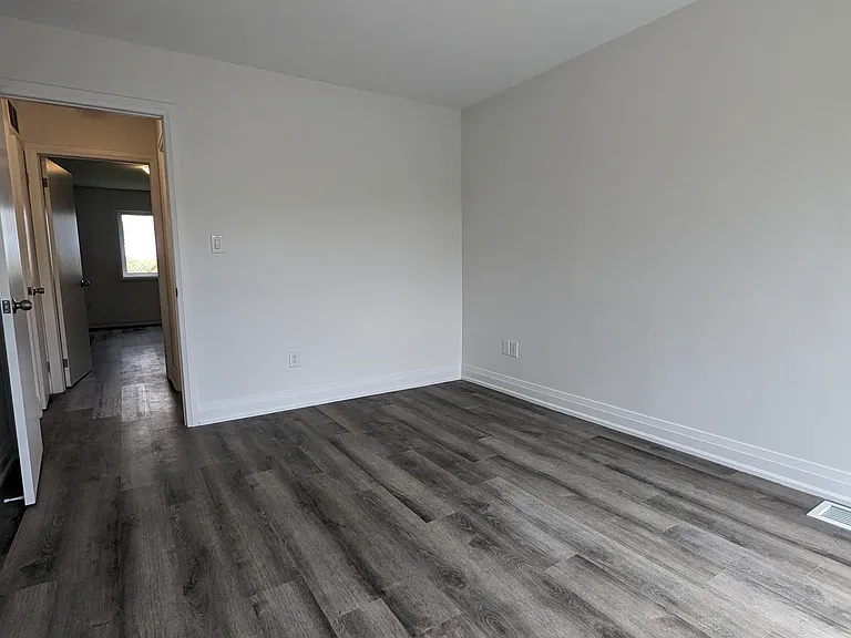 169 Lancaster St W #503 — Photo 14