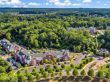 Christopher Wren Apartments & Townhomes