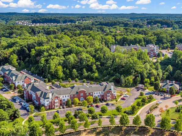Christopher Wren Apartments and Townhomes