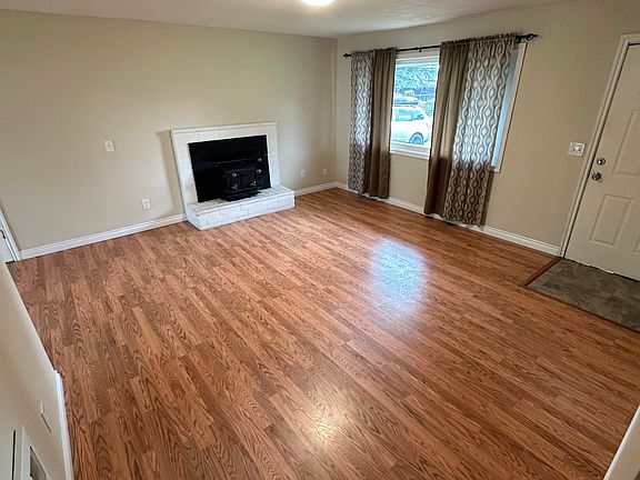 5th image of 12708 NE 79th St