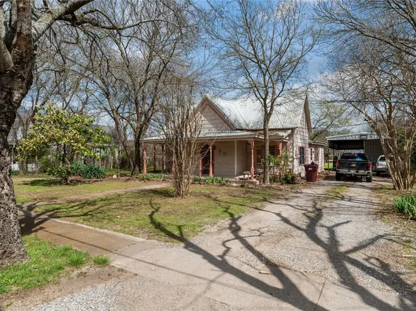 512 S Bond St, Whitewright, TX 75491