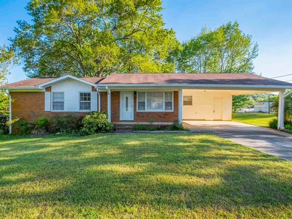 1310 Easterwood Dr, Oxford, AL 36203