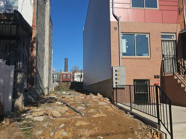 1231 W Hilton St, Philadelphia, PA 19140