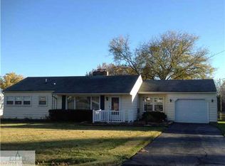 1398 Mayfield Dr, Lansing, MI 48906