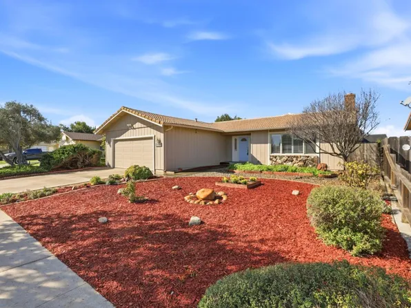 1223 La Canada Way, Salinas, CA 93901