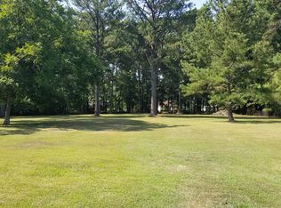 2610 Seaford Rd, Seaford, VA 23696