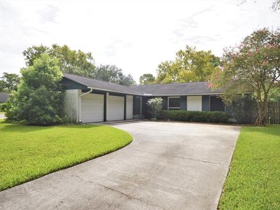 1914 Mermaid Ln, Houston, TX, 77062