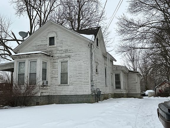 2nd image of 617 Division St